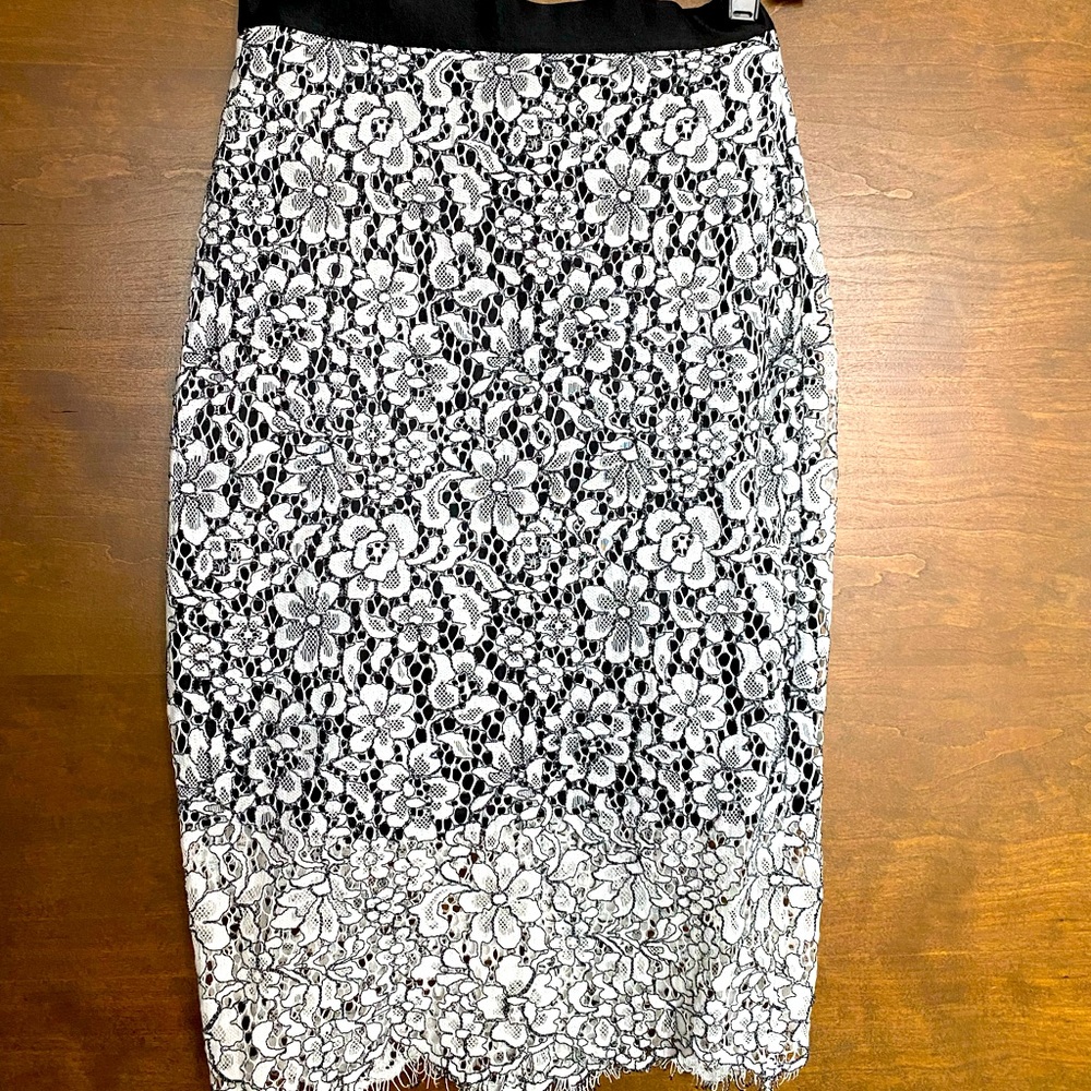 Lace pencil skirt
